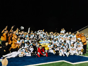 Football team group picture